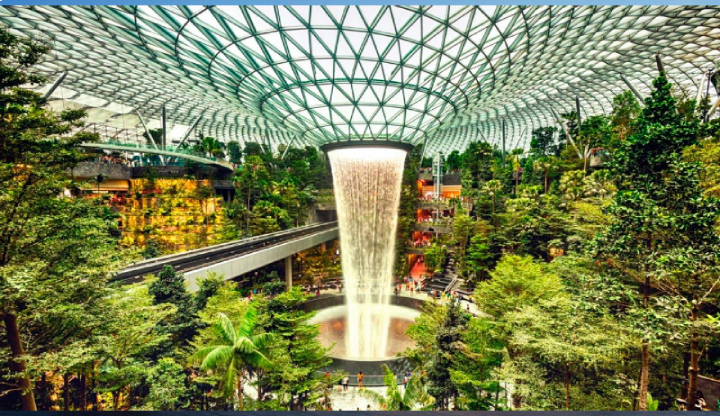 Thác nước Jewel trong sân bay Changi Singapore