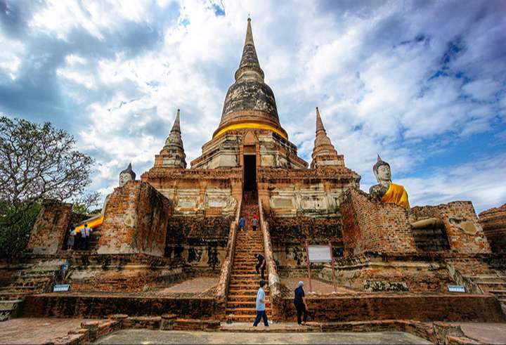 Wat Yai Chai Mongkhon