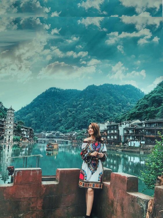 Checkin tại Phượng Hoàng cổ Trấn