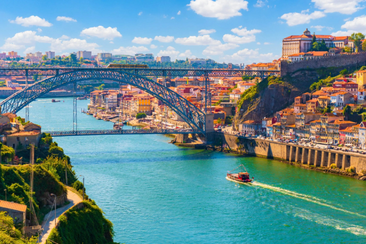 Porto - điểm đến lý tưởng vào mùa xuân