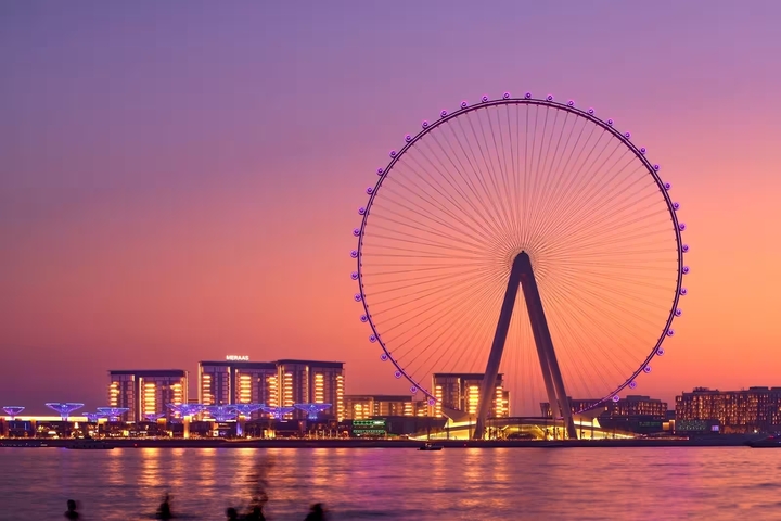 Ain Dubai kh&ocirc;ng chỉ thu h&uacute;t du kh&aacute;ch từ khắp nơi tr&ecirc;n thế giới m&agrave; c&ograve;n đ&atilde; lập kỷ lục thế giới