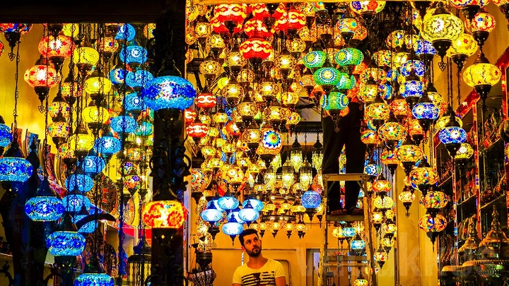 Đèn lồng Ả Rập
