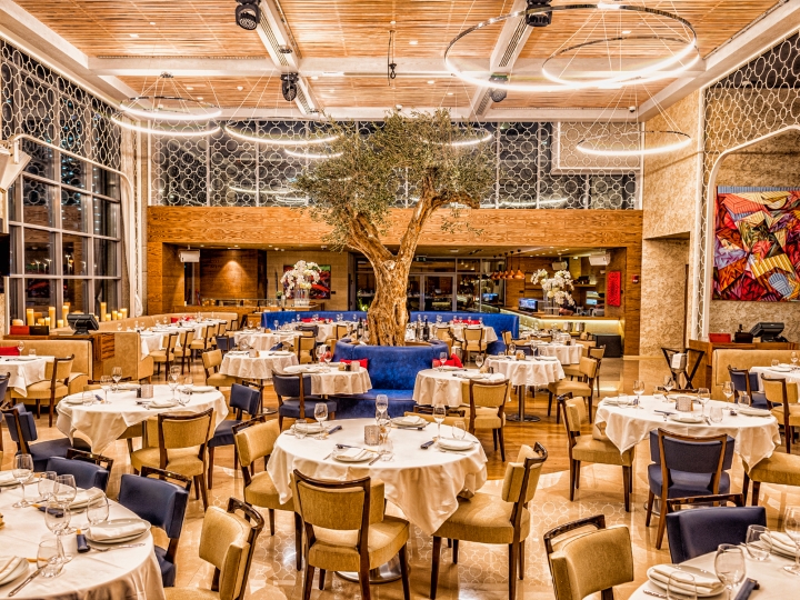 Không gian sang trọng nhưng vô cùng ấm cúng tại Billionaire Mansion Dubai