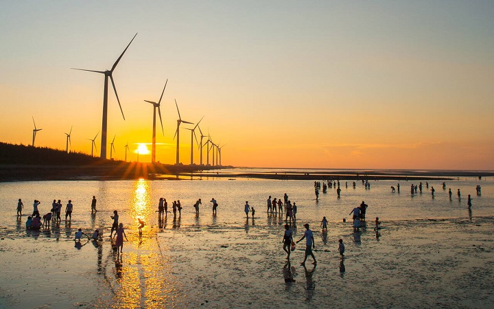 Ngắm ho&agrave;ng h&ocirc;n tại Gaomei Wetlands