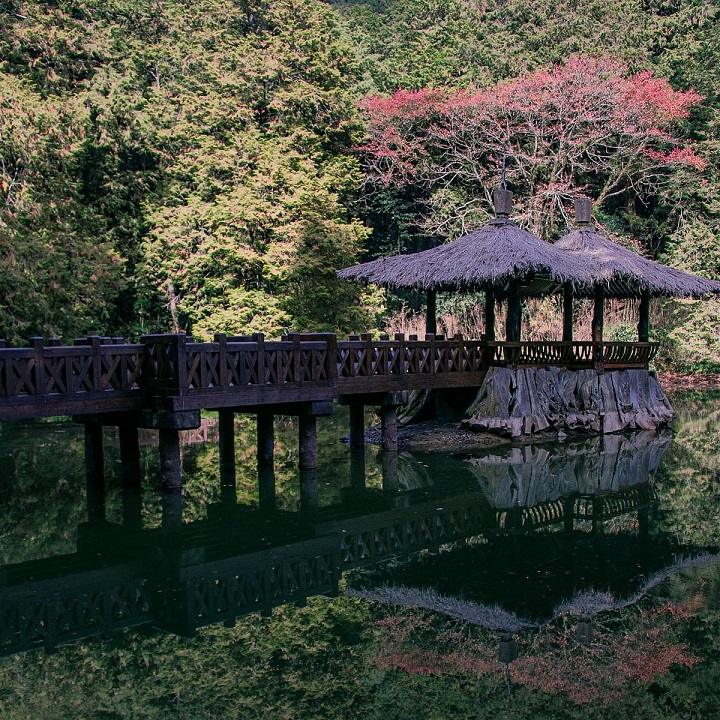Sisters Pond - Đầm chị em