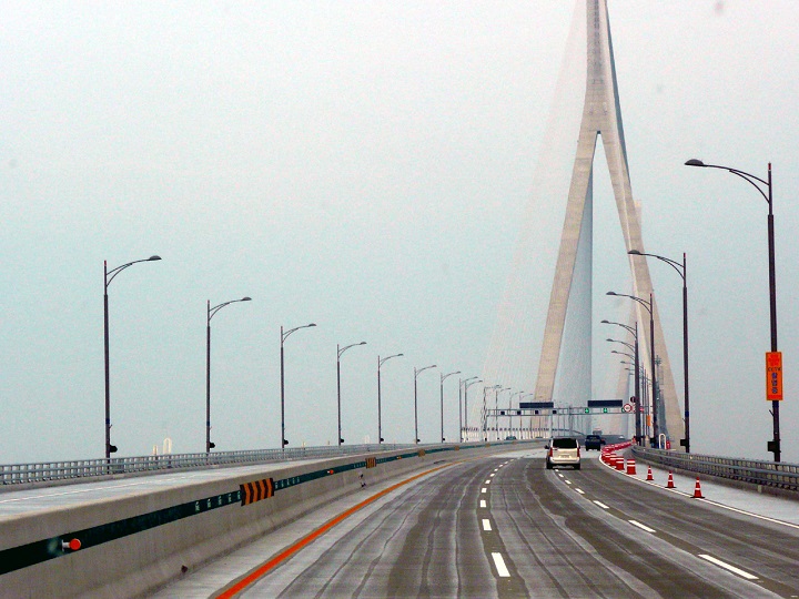 Cầu c&oacute; chiều d&agrave;i l&ecirc;n đến 21,38km&nbsp;