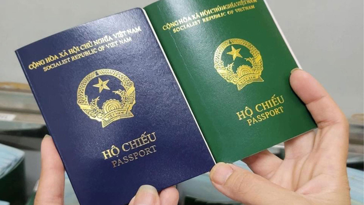 Luôn đem theo hộ chiếu khi đi du lịch