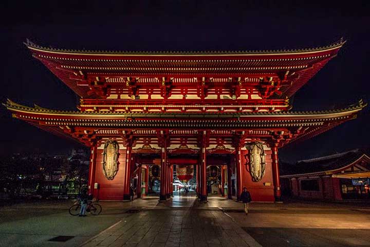 Ch&ugrave;a Sensoji, Nhật Bản