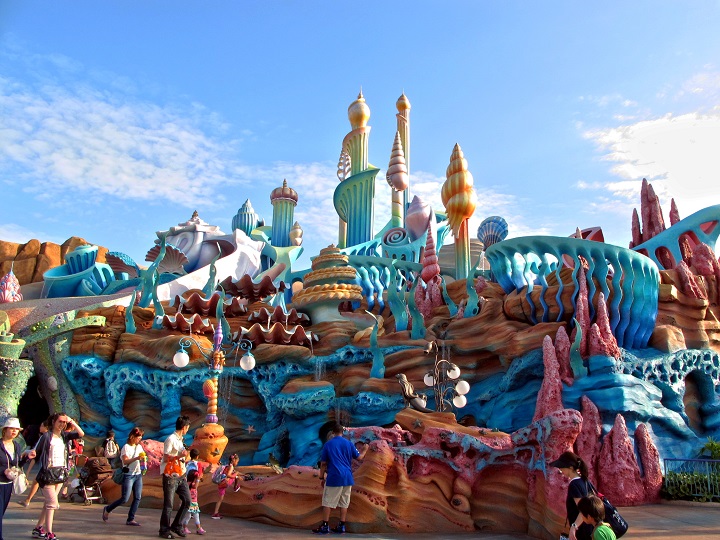 Tokyo DisneySea l&agrave; một c&ocirc;ng vi&ecirc;n giải tr&iacute; rộng 176 mẫu Anh đ&atilde; khai trương v&agrave;o năm 2001
