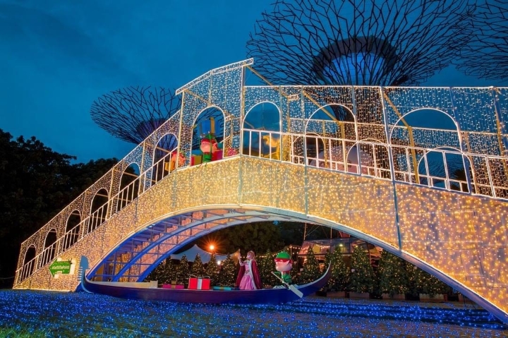  Christmas Wonderland tại Gardens by the Bay