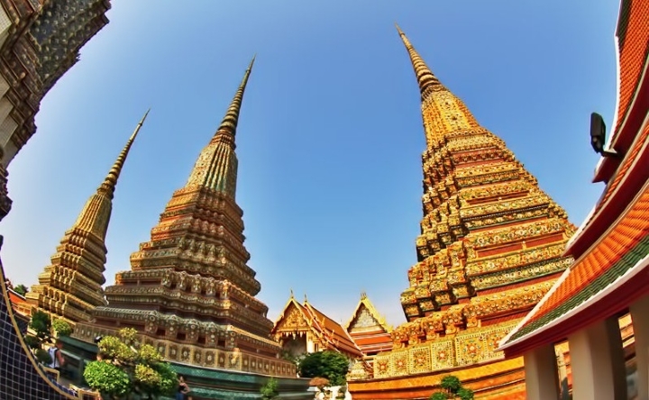 Tượng được chạm khắc tinh xảo