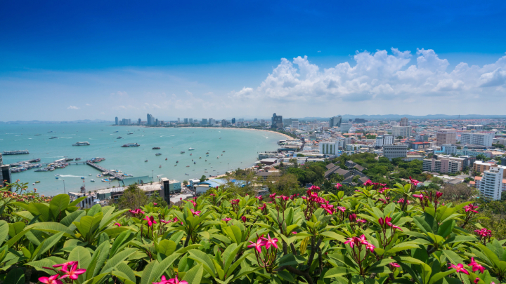 Khung cảnh hướng ra thành phố Pattaya