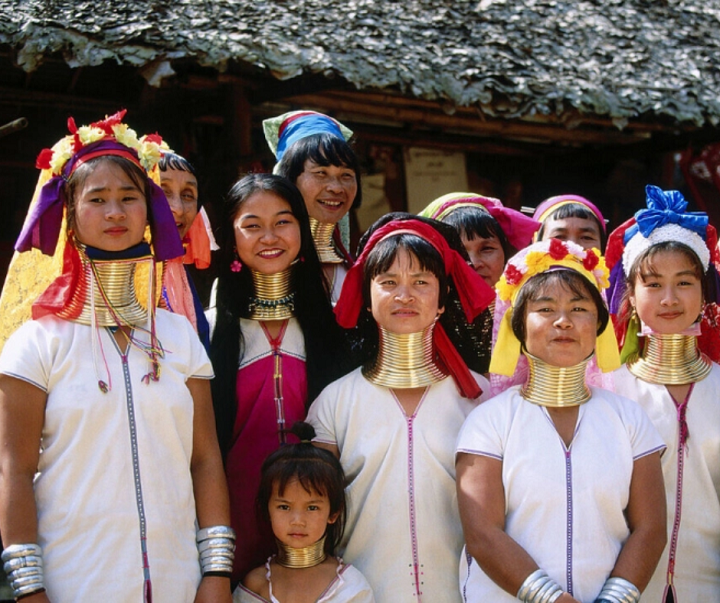 Người Karen l&agrave; một nh&oacute;m d&acirc;n tộc sống ở ngọn đồi ở ph&iacute;a Myanma&nbsp;