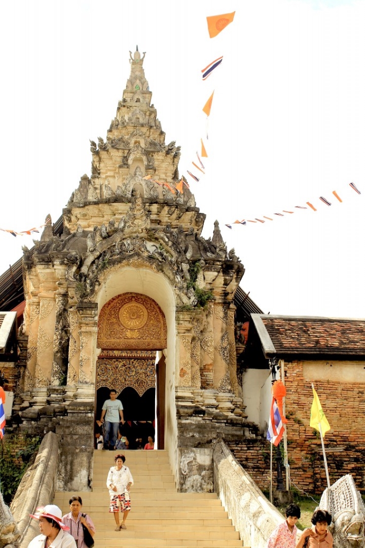 Kiến trúc cổ kính của thành phố Lampang