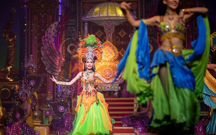 Show Alcazar Cabaret ph&ugrave; hợp với mọi lứa tuổi&nbsp;