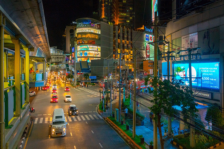Con phố Thonglor thời thượng của Bangkok