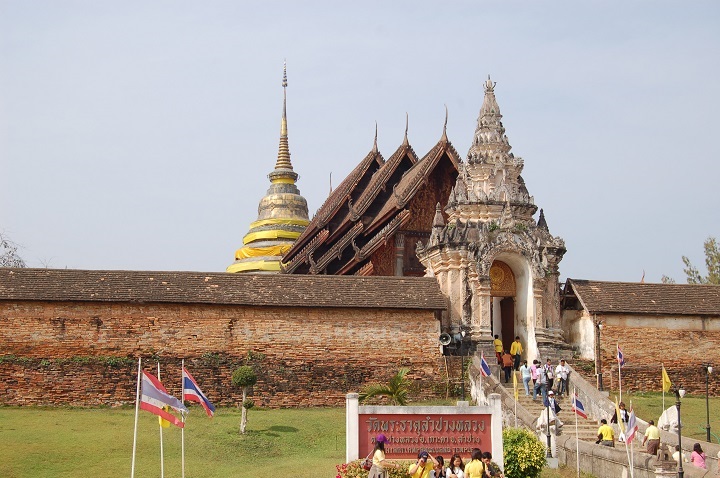 Chùa Phrathat Lampang Luang