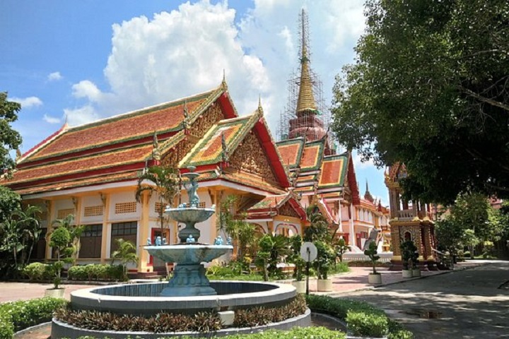 Ở đ&acirc;y c&oacute; rất nhiều c&aacute;c khu vui chơi c&ocirc;ng cộng