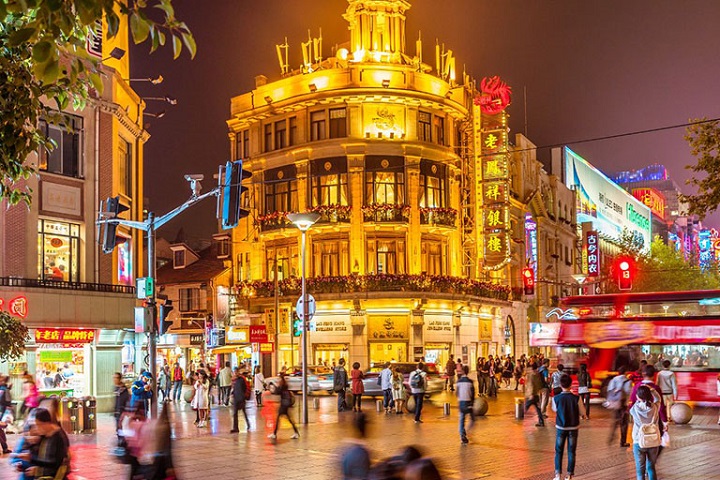 Cửa h&agrave;ng trang sức Shanghai Lao Fengxiang&nbsp;