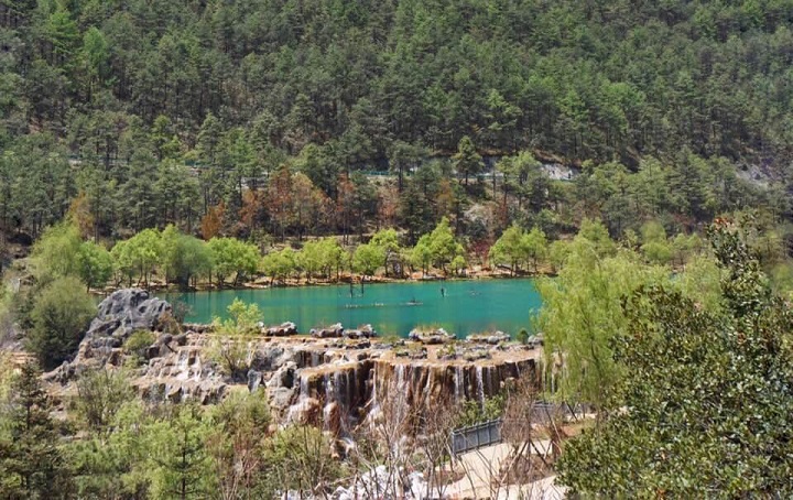 Những hang động b&iacute; ẩn&nbsp;