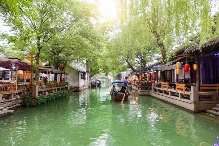 Khung cảnh cổ trấn nước thơ mộng