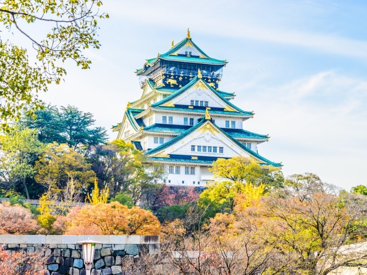 Lâu đài Osaka với kiến trúc cổ kính và lâu đời