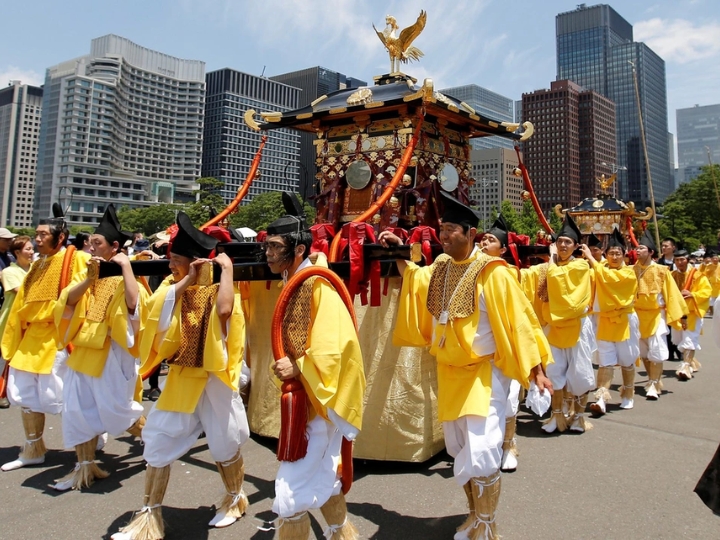 Lễ hội Sanno Matsuri là một trong ba lễ hội lớn nhất của Tokyo từ thời Edo, cùng với Lễ hội Kanda và Lễ hội Fukagawa.