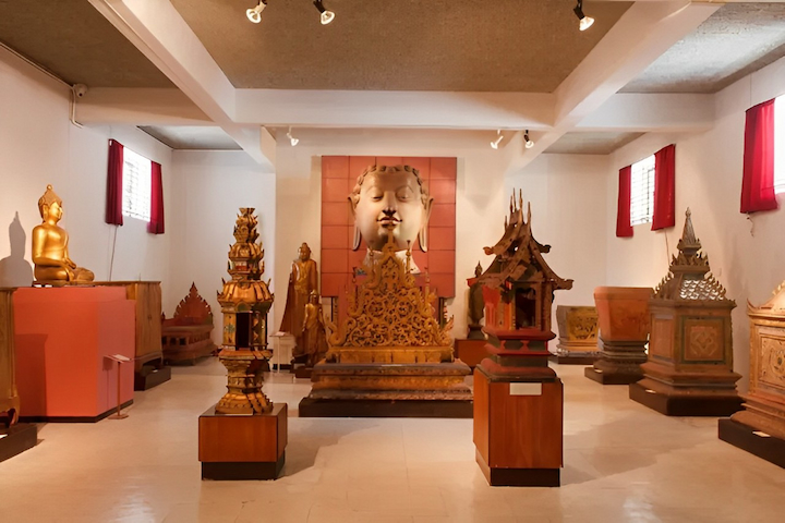Ghé thăm bảo tàng Lanna Chiang Mai để tìm hiểu về văn hóa lịch sử địa phương