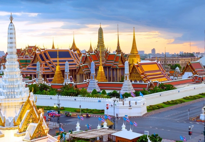 Vẻ đẹp tráng lệ của Chùa Phật Ngọc trong Hoàng cung Thái Lan