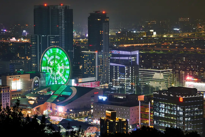 Miramar l&agrave; một trong những v&ograve;ng xoay lớn nhất tại Đ&agrave;i Loan