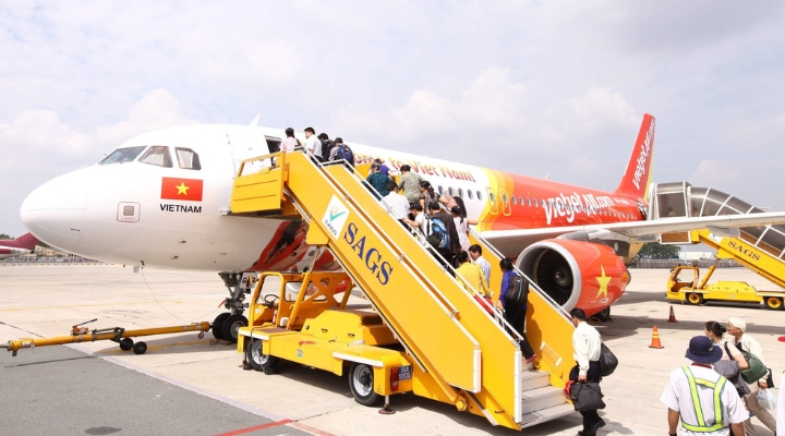 Có thể di chuyển bằng máy bay đến Phuket từ TP.HCM