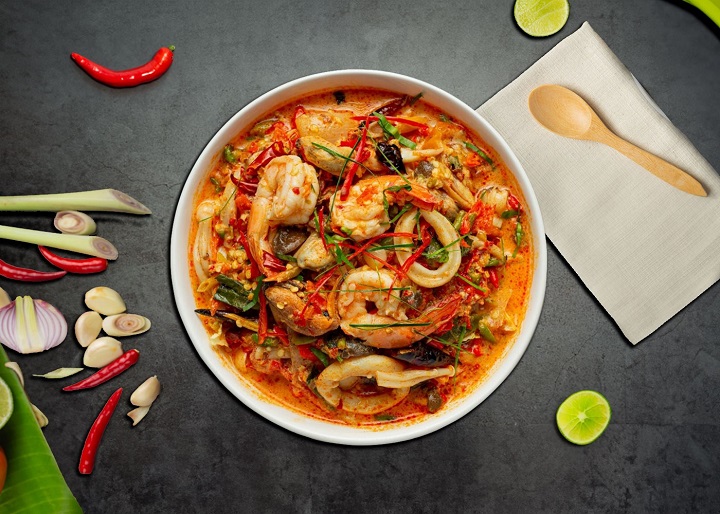 Món súp chua cay đặc trưng của Thái Lan với hương vị đậm đà, cuốn hút khó quên