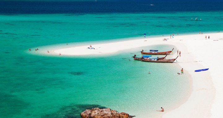 Biển White Sand nổi bật với hệ sinh thái tự nhiên được bảo tồn cẩn thận.