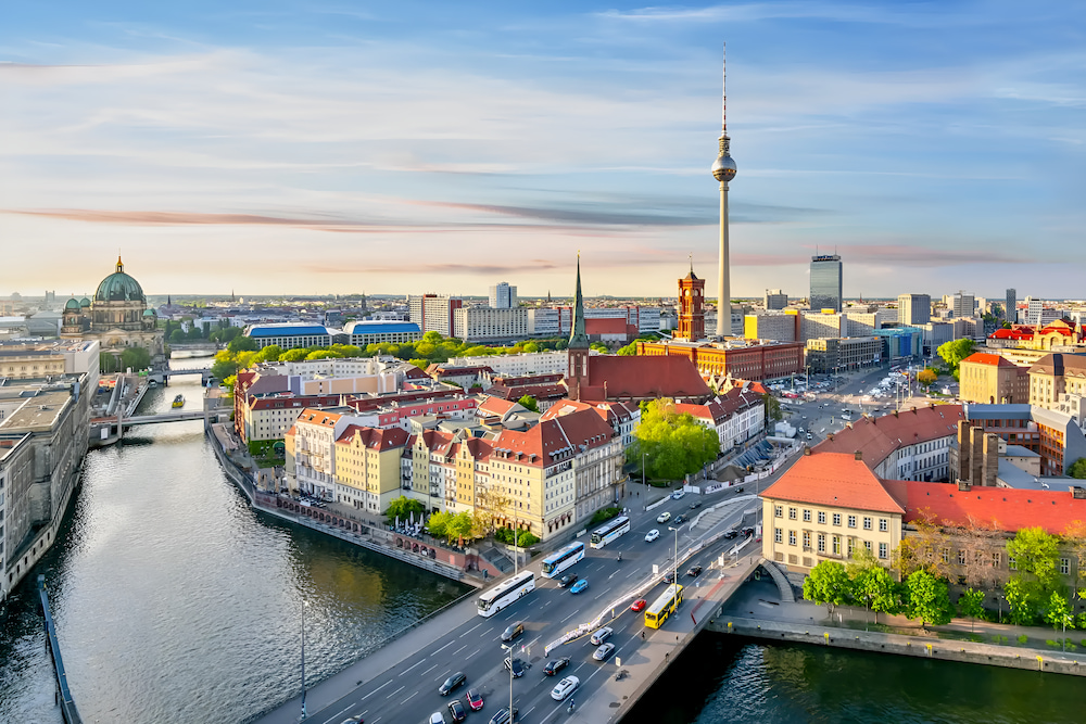 Berlin (Đức) nổi bật với không gian tươi mới, tràn ngập sức sống trong mùa hè