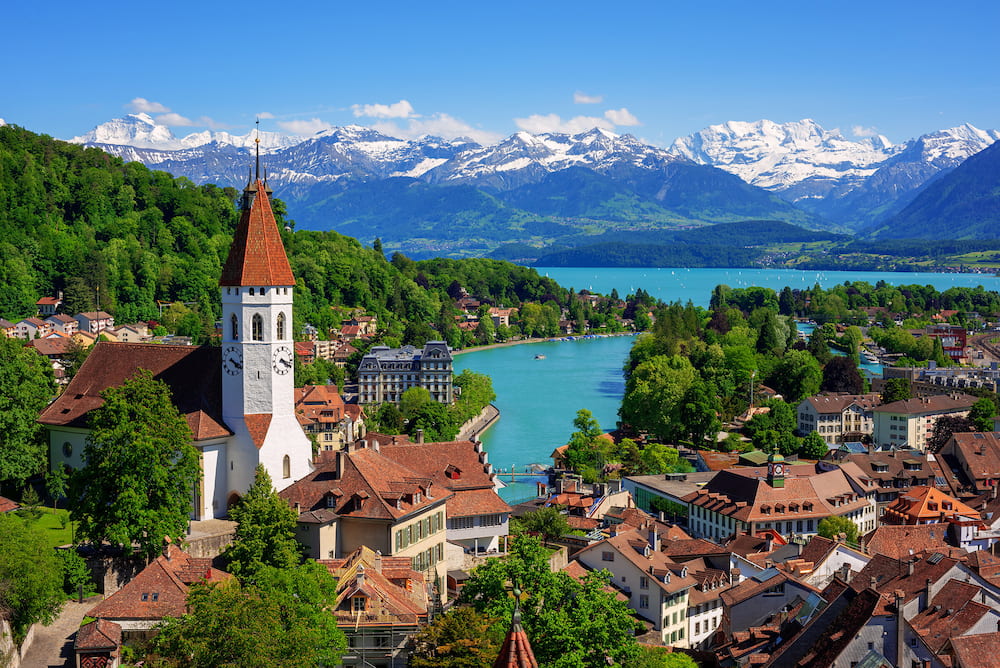 Interlaken l&agrave; điểm đến l&yacute; tưởng để bạn chinh phục, kh&aacute;m ph&aacute; thi&ecirc;n nhi&ecirc;n kỳ th&uacute; ở Ch&acirc;u &Acirc;u
