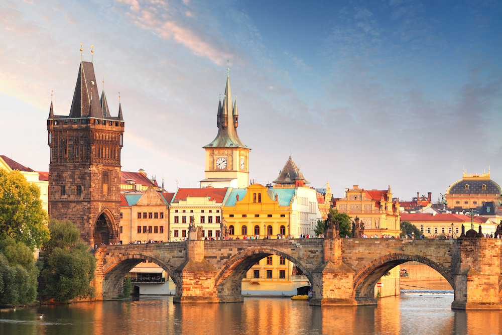 Prague sở hữu n&eacute;t đẹp cổ k&iacute;nh của Ch&acirc;u &Acirc;u lu&ocirc;n thu h&uacute;t kh&aacute;ch du lịch gh&eacute; thăm