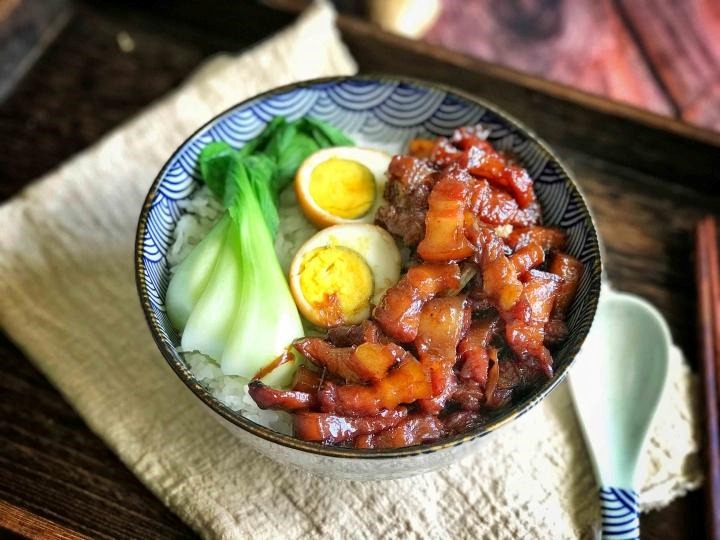 Đến Đài Bắc phải thử cơm thịt lợn kho