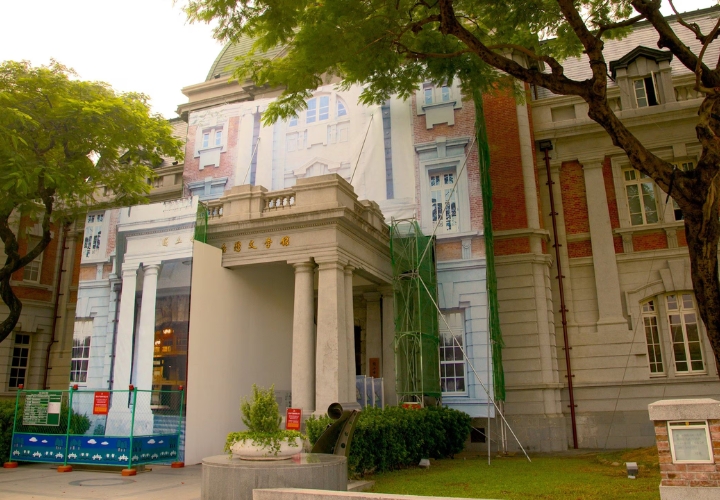 Bảo tàng Văn học Quốc gia Đài Loan là một không gian văn hoá quan trọng của thành phố.