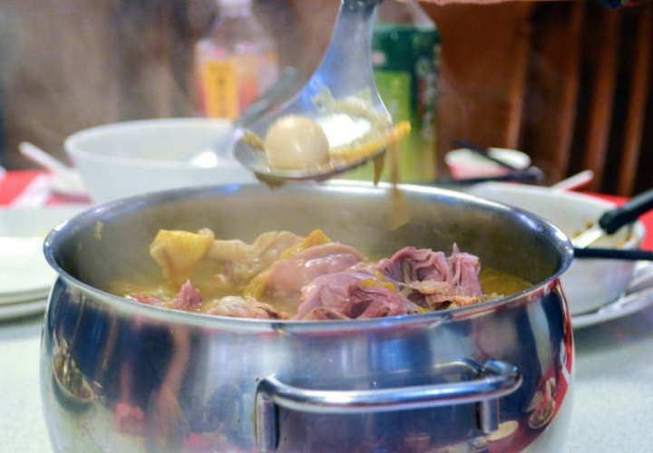 Canh vịt là một trong những món ăn đậm đà và bổ dưỡng, đặc sản không thể bỏ qua tại Đài Nam.