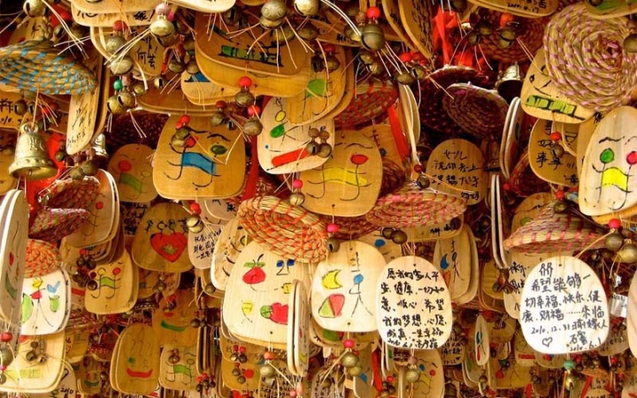 Quà lưu niệm tại Hà Khẩu rất đa dạng