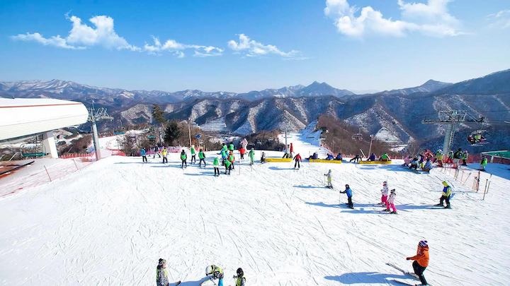 Thỏa sức trượt tuyết trên những sườn dốc tại Gangwon