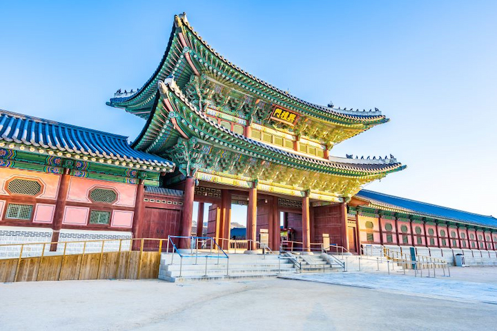 Cung điện Gyeongbokgung với lối kiến tr&uacute;c cổ xưa thu h&uacute;t du kh&aacute;ch