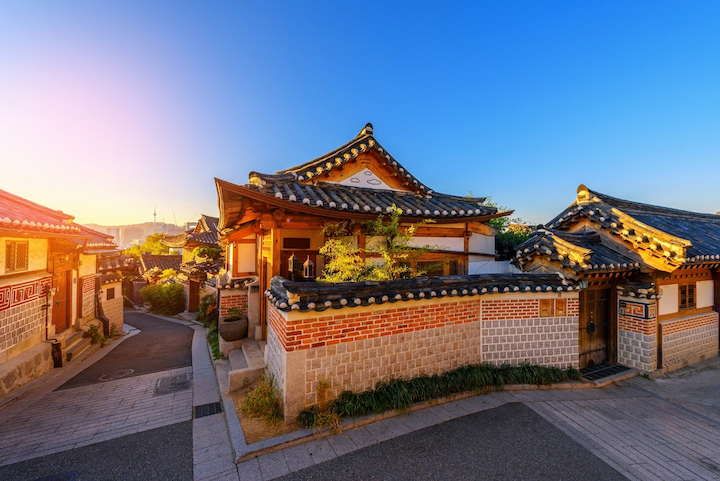 Bukchon Hanok với vẻ đẹp y&ecirc;n b&igrave;nh, l&atilde;ng mạn giữa trời thu th&aacute;ng 9