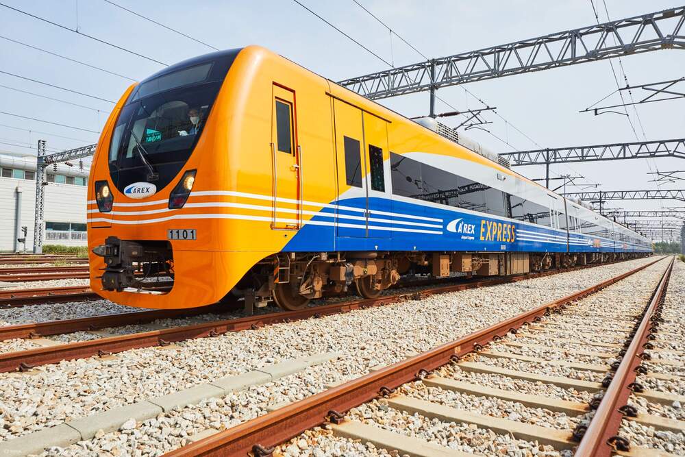 T&agrave;u AREX &ndash; phương tiện phổ biến gi&uacute;p du kh&aacute;ch di chuyển nhanh ch&oacute;ng từ s&acirc;n bay Incheon v&agrave;o trung t&acirc;m th&agrave;nh phố
