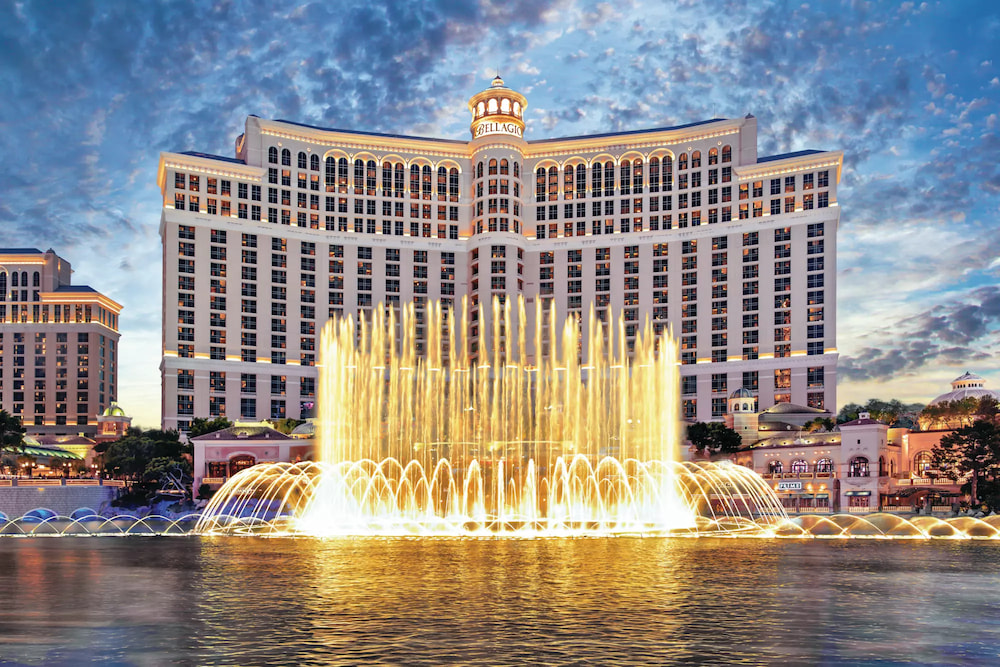 Đài phun nước Bellagio thu hút bởi những màn trình diễn nước nghệ thuật độc đáo
