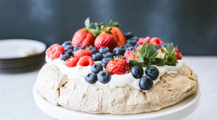 Bánh Meringue Pavlova có hình thức đẹp như cái tên cùng vị ngon khó quên