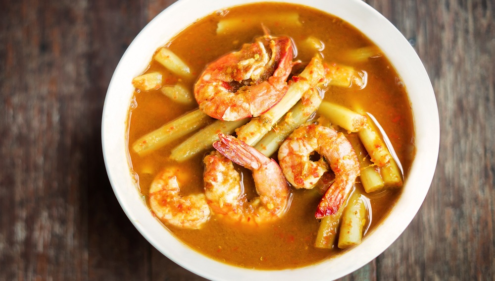Gaeng Som &ndash; m&oacute;n c&agrave; ri chua cay đậm đ&agrave; hương vị miền Nam Th&aacute;i Lan