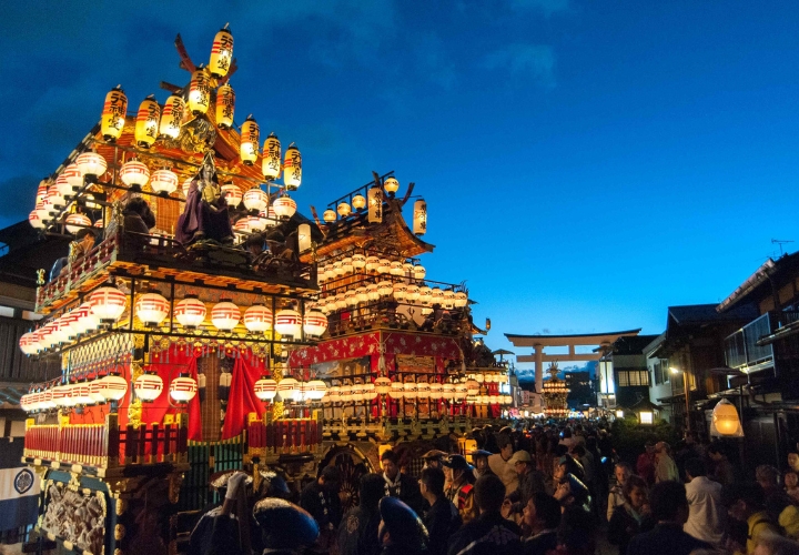 Lễ hội mùa thu Takayama với những chiếc kiệu yatai lộng lẫy