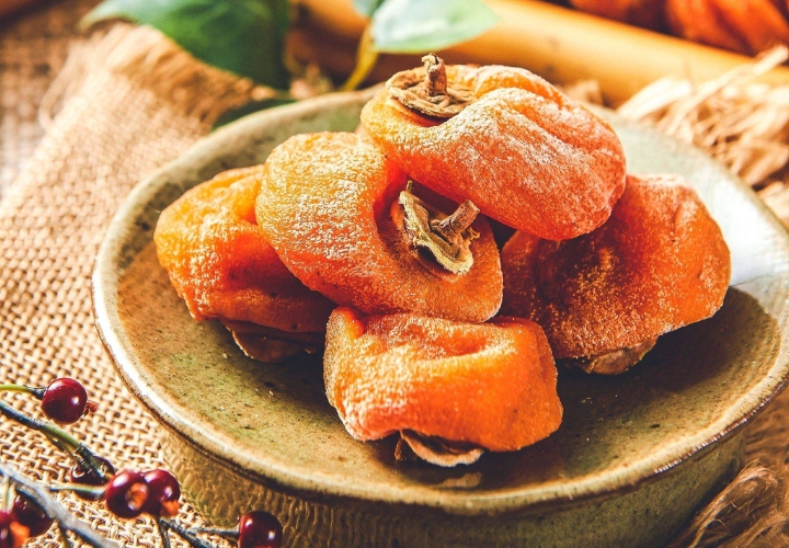 Hồng treo gió - một thức quà của mùa thu tại đất nước mặt trời mọc