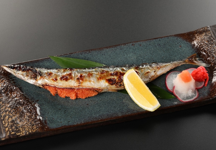 Cá Sanma nướng - Đặc sản mùa lá đỏ tháng 10 tại Nhật Bản